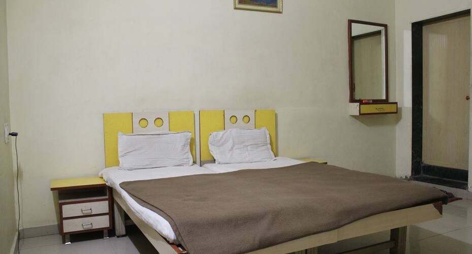 Sanjay Lodge, Pune 1
